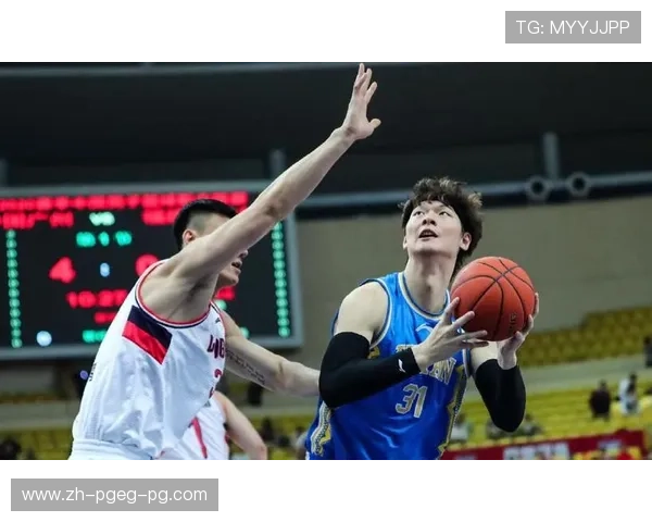 重塑足球与CBA历史最强防守阵容禁区堡垒展现全面防守艺术